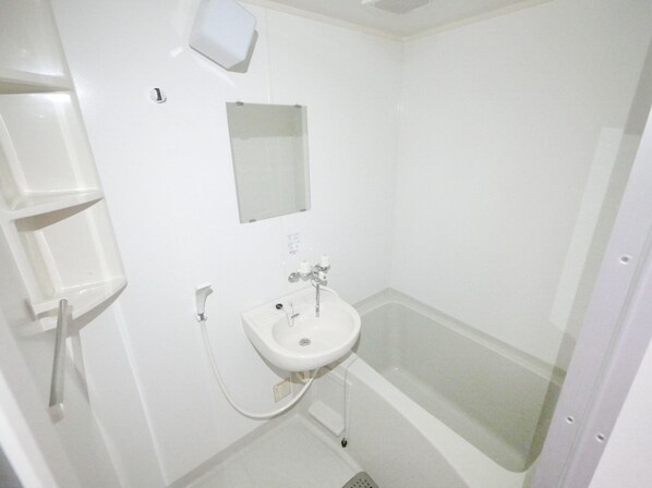 ジュネスIの物件内観写真